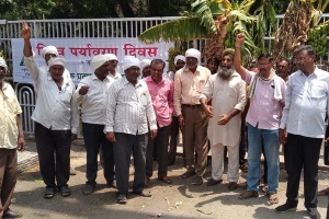 farmers protest front deepnagar power station jalgaon