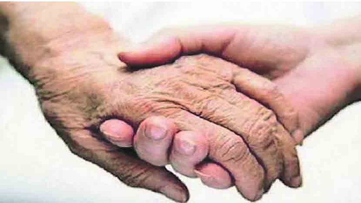 old mother cry