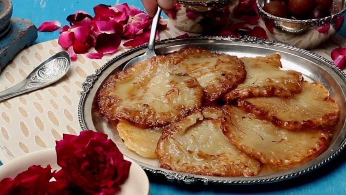 Popular Indian Dessert Deep fried khawa malpuas recipe