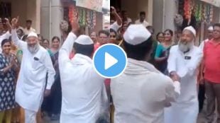 a muslim man dance with a warkari in Pandharpur Wari video goes viral