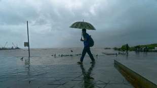 Heavy rain warning in Mumbai