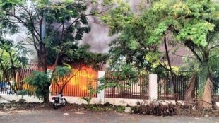 school bus fire in virar