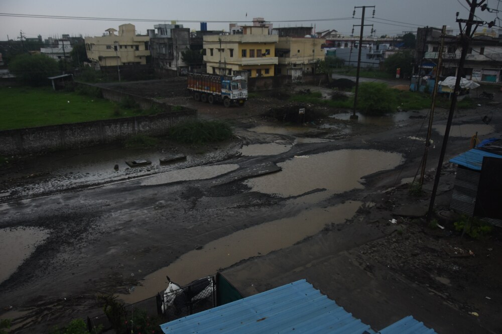 Nagpur Potholes Photos 2023