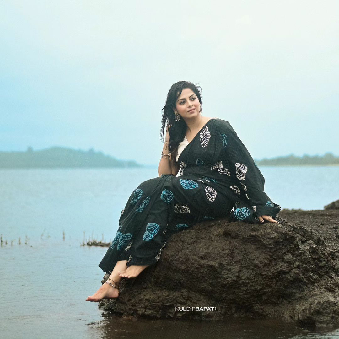 Smita Shewale Rain Saree Photoshoot