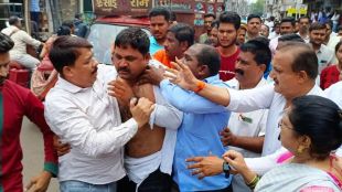 Thackeray group beaten up manager
