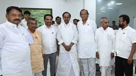 farmers union leader raghunath patil to join bharat rashtra samiti