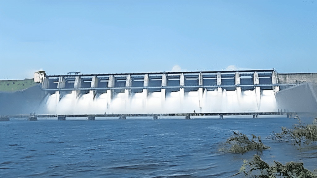three medium projects amravati division achieved 100 percent water storage