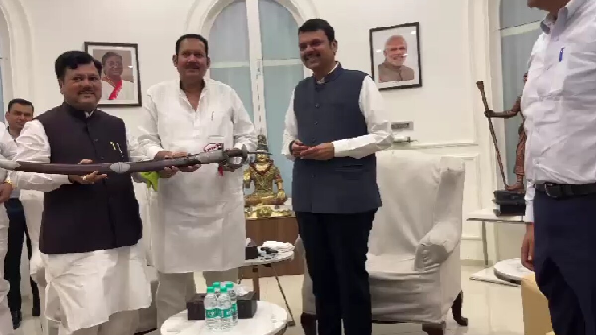 devendra fadanvis