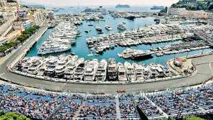 50 percent rich people live in monaco,