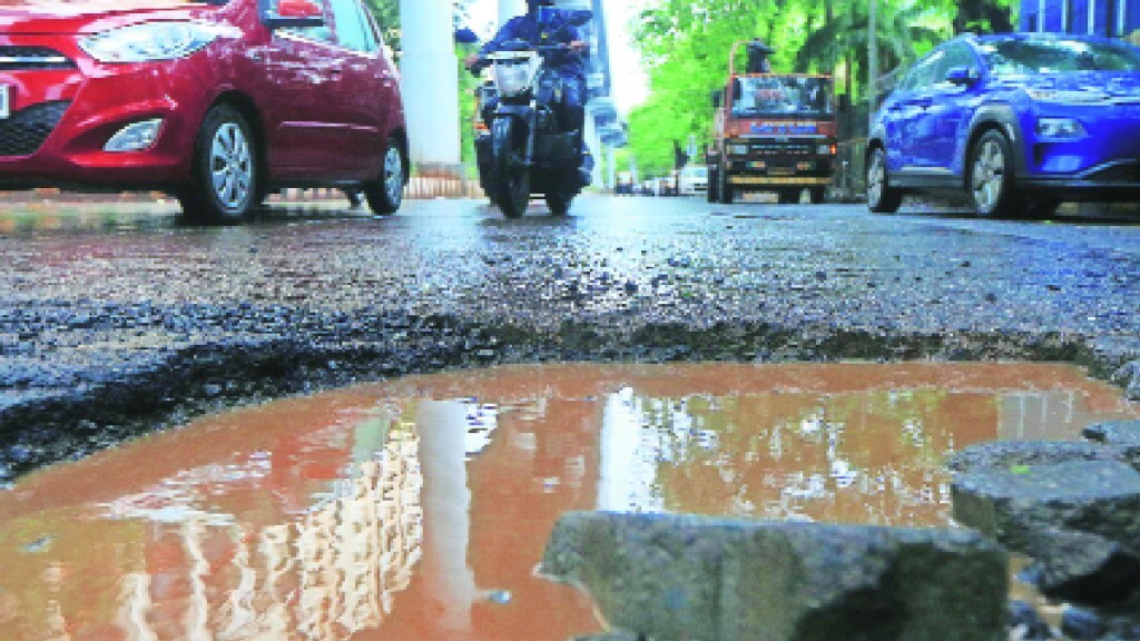 mumbai pothole