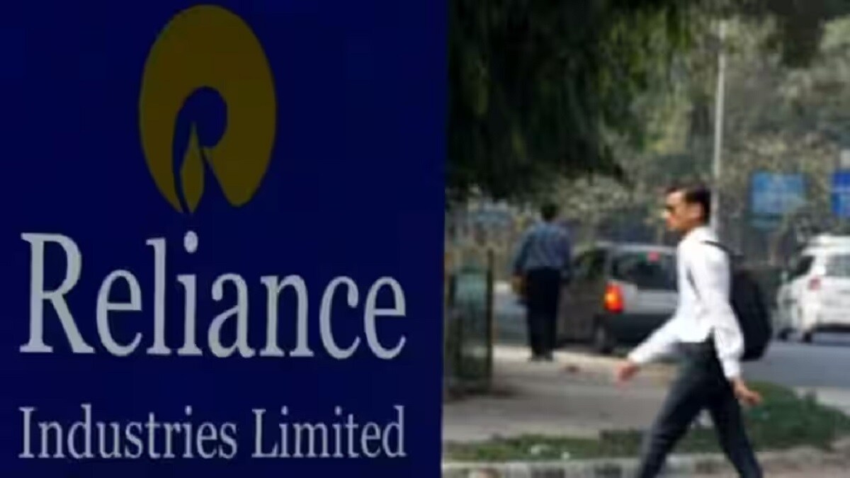 jio financial services share