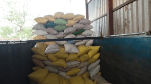 rice mafia illegally smuggling rationed rice from Telangana into Maharashtra