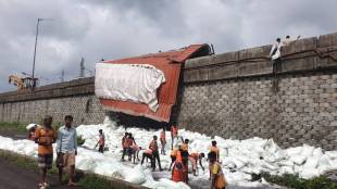 container accident on Charoti flyover