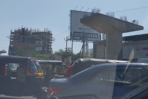Traffic on Shilphata road