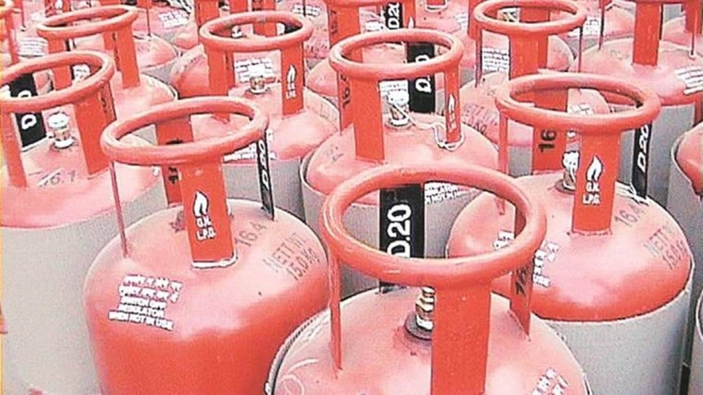 LPG cylinders from Delhi to Mumbai, LPG