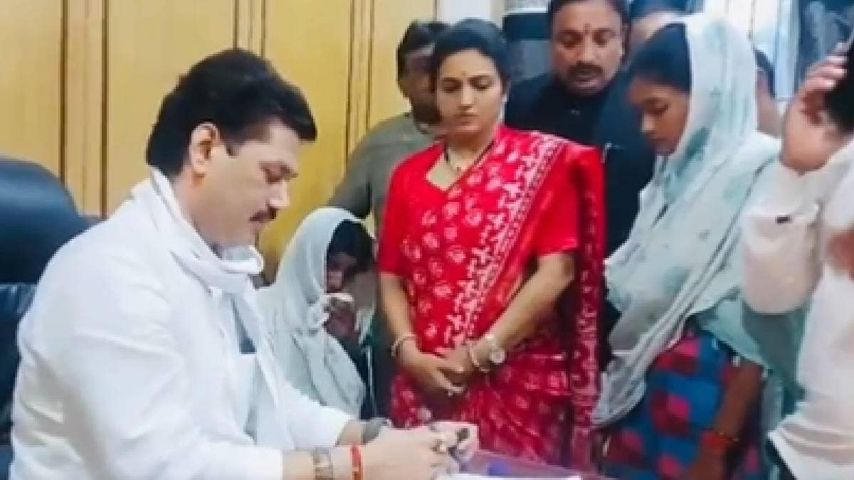 dhananjay munde