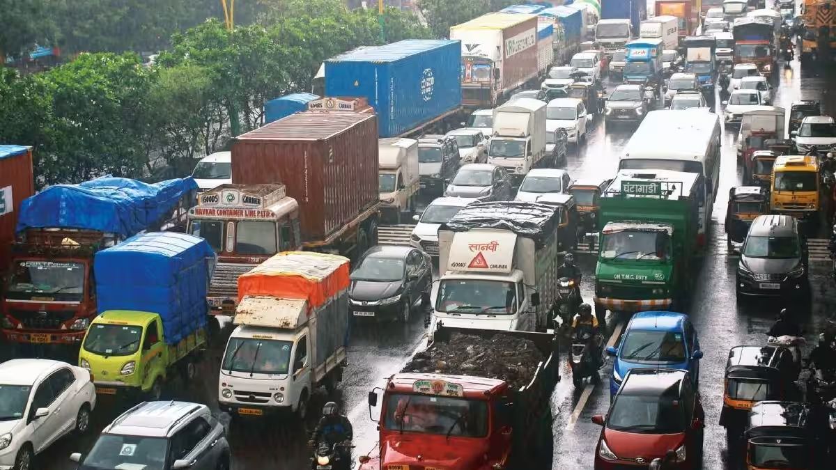 ghodbander road traffic