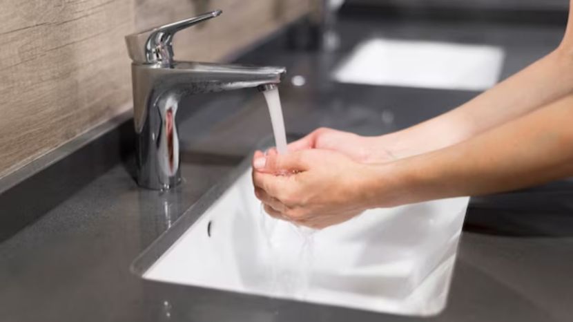 Bathroom Taps Cleaning