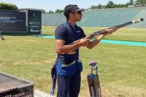 Asian Games 2023: भारताच्या अनंतची रुपेरी कामगिरी! नेमबाजीत भारताला आणखी एक पदक, पुरुषांच्या स्कीट स्पर्धेत जिंकले रौप्य पदक Asian Games 2023: India's Anant's Silver Performance Another medal for India in shooting a silver medal in the men's skeet event