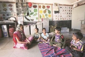 चंद्रपूर : भरती रद्द करा! ५३३ अंगणवाडी सेविकांच्या भरतीत अर्थकारणाचा आरोप Anganwadi recruitment Chandrapur