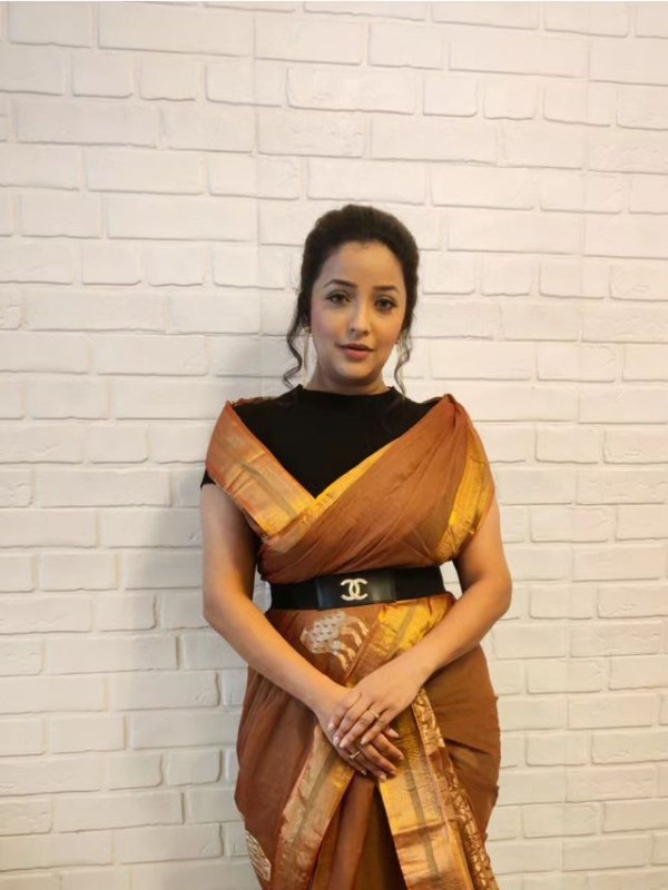 Apurva Nemlekar Saree Look
