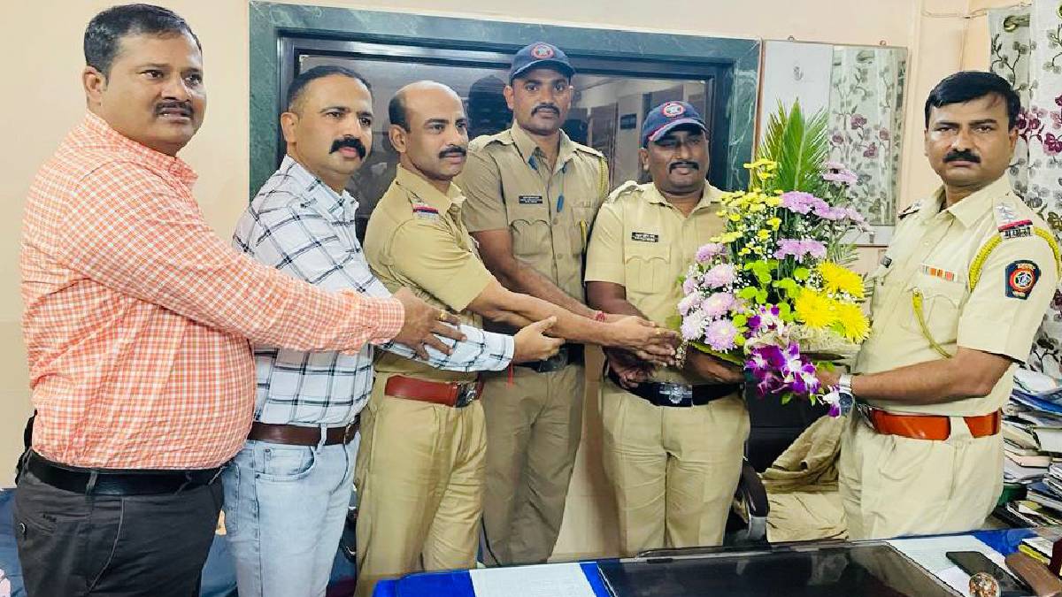 dombivli, Two policemen injured, rickshaw driver, attempts to kidnap and molest, woman
