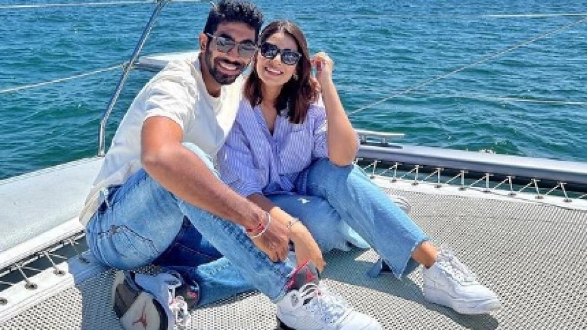 Happiness came to Jasprit Bumrah's house Sanjana Ganesan gave birth to a son that's why he returned to India from Sri Lanka 