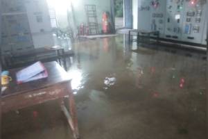 flood situation in nagpur city due to heavy rain, electric sub station down, no electricity in some part of city