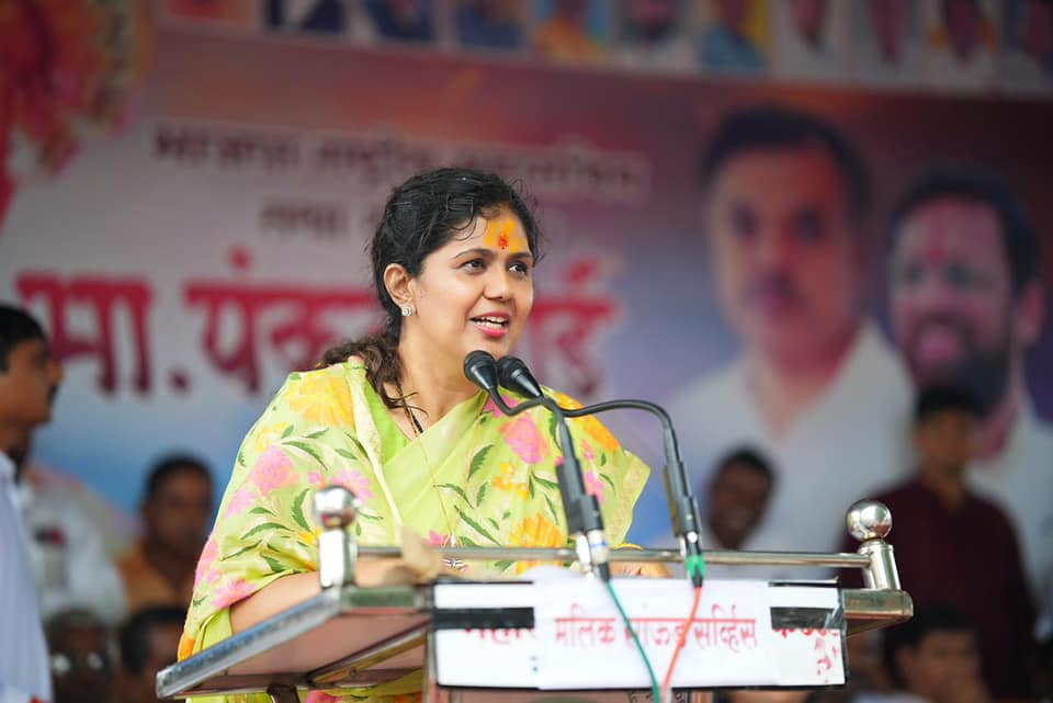 आता तर निवडणुका वगैरे आहेत. ते जेव्हा वेळ देतील तेव्हा मी त्यांना भेटेन - पंकजा मुंडे