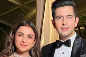 परिणीती चोप्रा-राघव चड्ढा लग्नबंधनात अडकले, दोघांचा पहिला फोटो समोर; साधेपणाचं चाहते करताहेत कौतुक Parineeti Chopra Raghav Chadha first photo as husband and wife out