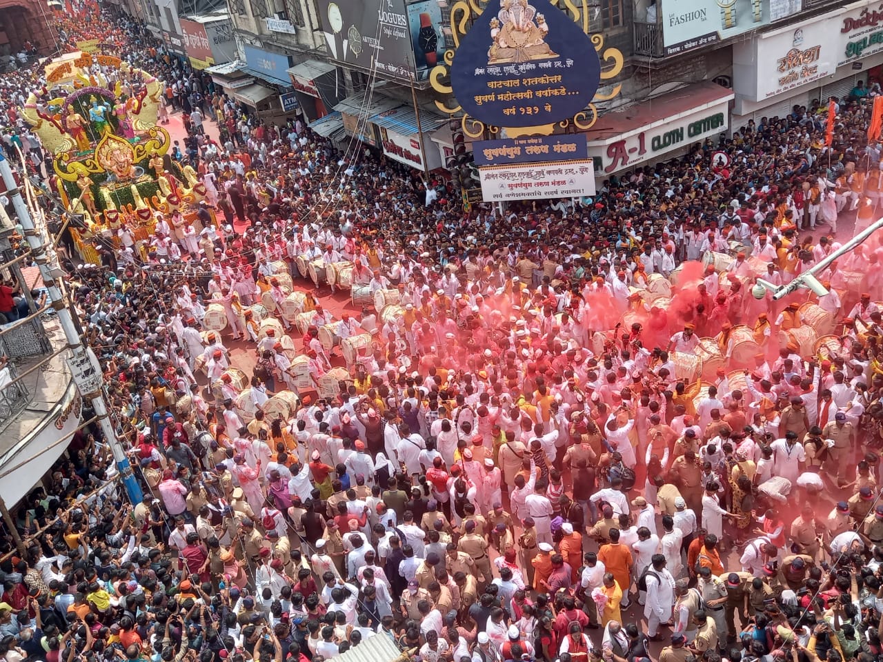 Pune-five-Manache-Ganpati-immersion-procession