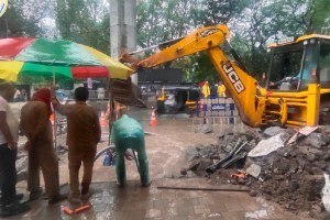 मुंबई: विक्रोळीतील जलवाहिनीच्या दुरुस्तीचे काम पहाटे पूर्ण; पाणीपुरवठा सुरळीत Repair work of water channel in Vikhroli completed