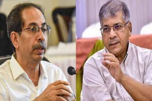Uddhav THackeray Prakash Ambedkar (1)