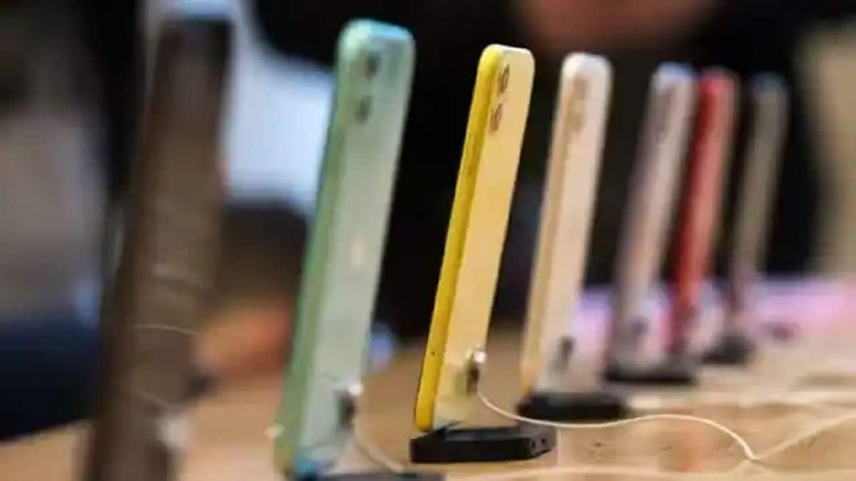 Apple iPhones Price Cut