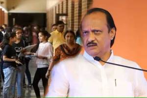 “शिंदे, फडणवीस आणि पवार या त्रिकुटाला घरी बसवा,” विद्यार्थ्यांचा संताप; अजित पवार असे काय बोलले की… students expressed anger on dcm ajit pawar s remark