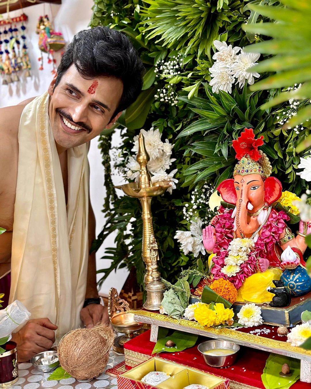 bhushan-pradhan-eco-friendly-ganesha-murthi 