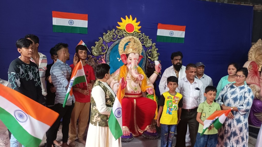 mumbai ganesh idol sent to jammu and kashmir from vidyavihar for ganeshotsav 2023