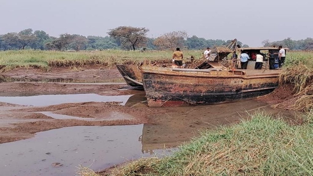 illegal sand extraction destroyed kandalvan at kopar khadi