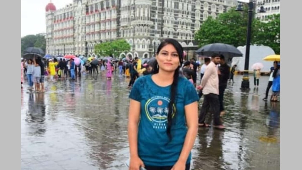 shweta umre mpsc, chandrapur shweta umre clears mpsc with 2nd rank
