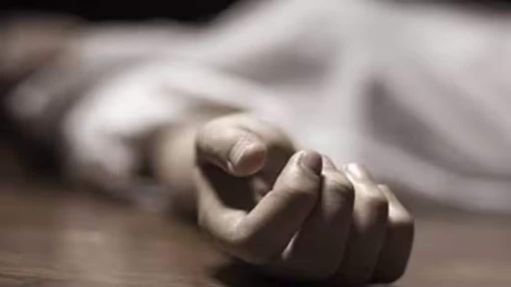 dombivli police, dombivli worker death, dombivli police registered case on contractors