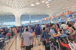 bomb at mumbai airport, mumbai police received threat call, bomb in blue bag, blue bag at mumbai airport