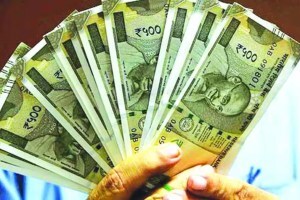 pune businessman cheated for 30 lakhs, 30 lakhs given by businessman for secret money