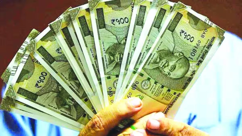 pune businessman cheated for 30 lakhs, 30 lakhs given by businessman for secret money