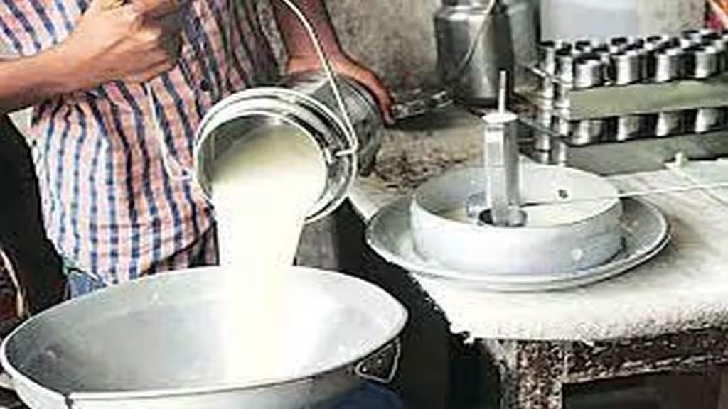 Action taken on Milk Sellers in Dhule, Milk Adulteration in Dhule,