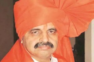 मिलिंद एकबोटे यांच्यासह कार्यकर्त्यांवर गुन्हा, महापालिकेसमोर प्रक्षोभक भाषण case registered against milind ekbote, milind ekbote provocative speech, milind ekbote pmc