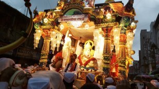 srimant dagdusheth halwai ganpati visarjan, ganesh visarjan pune