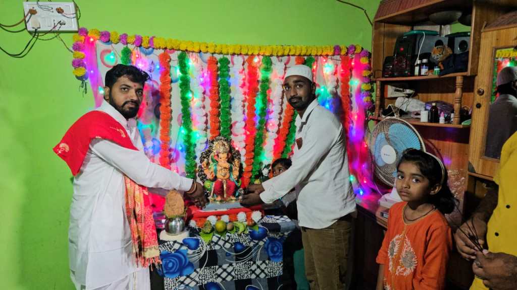 nashik district, yeola, rahim shaikh, Lord Ganesha idol