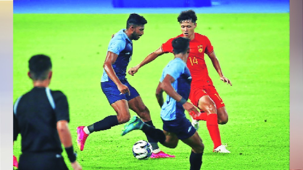 football , India lost to China in the first football match