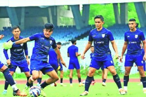 भारतासमोर चीनचे आव्हान; आशियाई क्रीडा स्पर्धेतील फुटबॉल सामन्यांना आजपासून सुरुवात india vs chaina football match