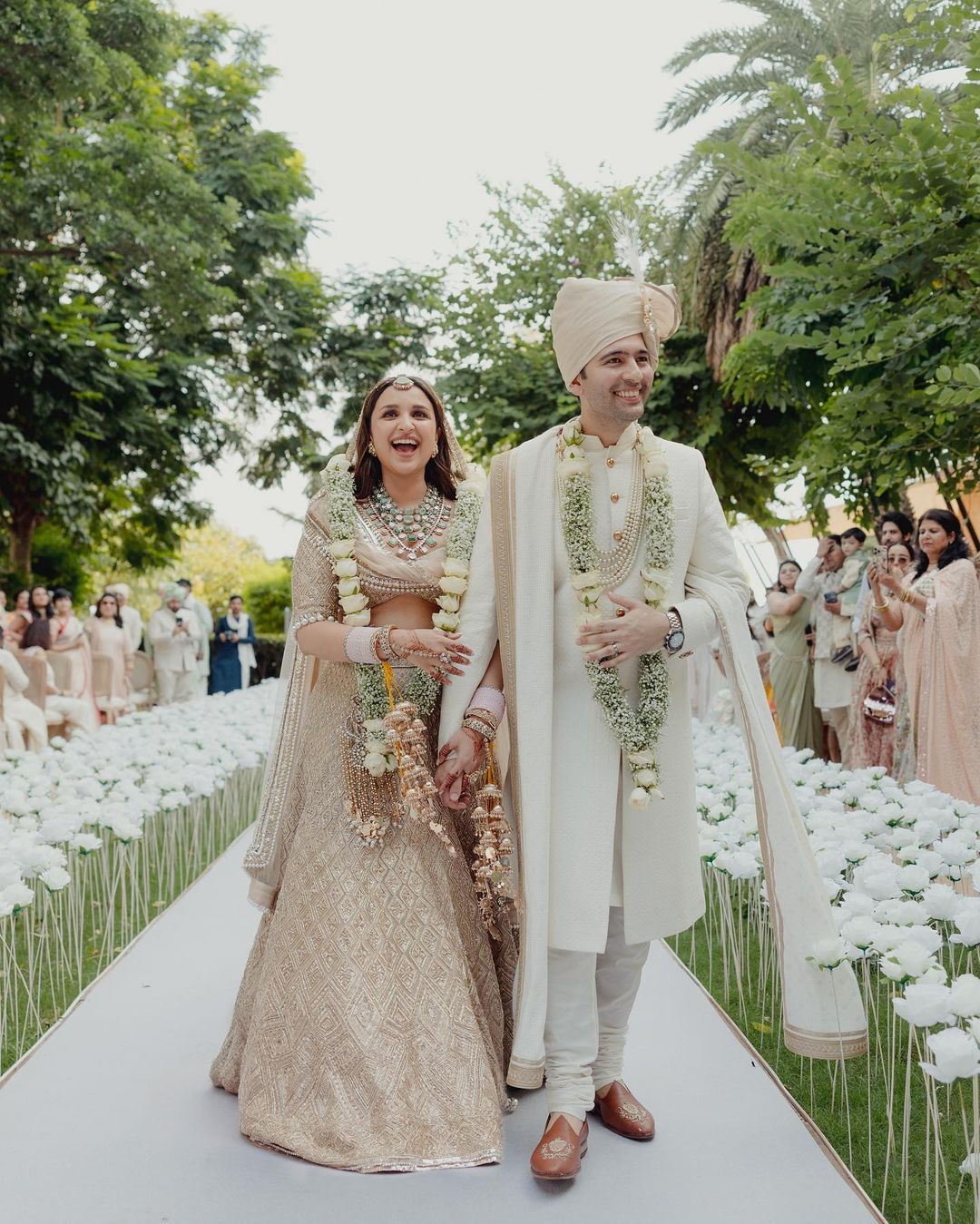 interesting-facts-about-parineeti-chopra-wedding-lehenga